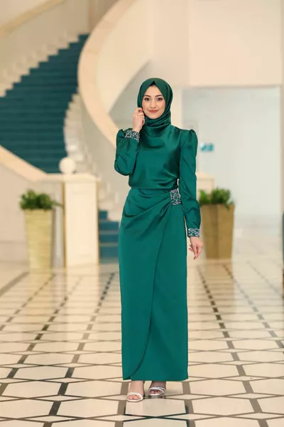 хиджаб вечерна рокля, сатен камък колан рокля, вечерна рокля,