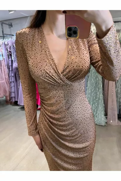 Bej Uzun Kolu Likralı Taş Baskılı Anvalop Etekli Kadın Abiye