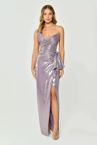 Senza spalline drappeggiato lucido abito da sera lungo