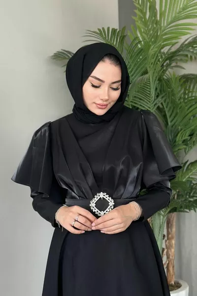 Cape Mouw Avondjurk Zwart