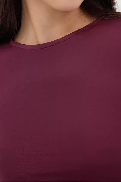 بلوزة أساسية بأكمام طويلة وياقة على شكل دراجة هوائية 