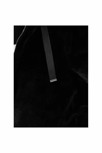 Черное женское пальто 