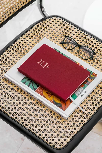 دفتر كاردينال بغلاف صلب  منقط