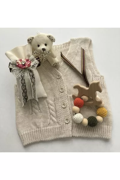 Welcome Baby, Unisex Newborn Baby Hat-Socks-Vest Gift Set