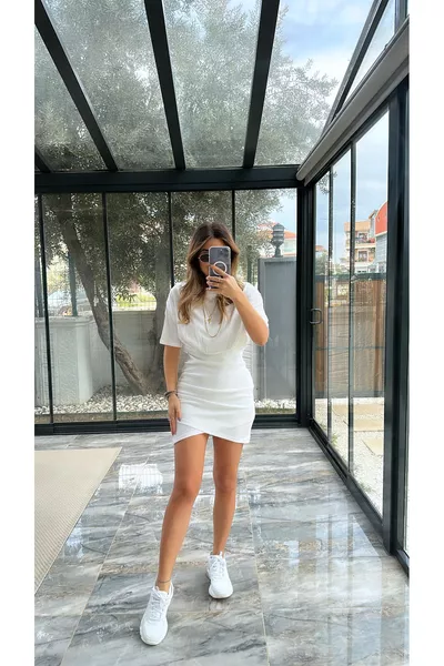 فستان نسائي بتفاصيل Drapé من Oleander