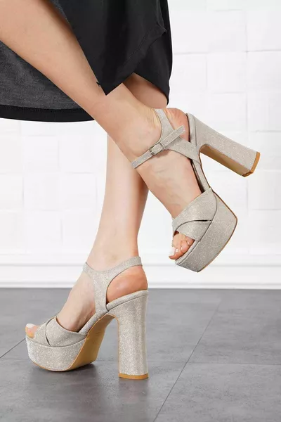 نانتي الصليب وشاح منصة المرأة مساء اللباس أحذية الذهب بريق