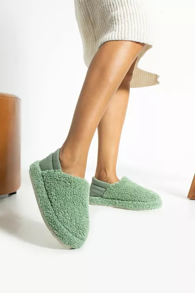 Chaussons d'intérieur en peluche pour femmes avec semelle antidérapante et bande élastique 