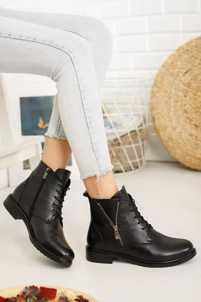 حذاء نسائي أسود جلد طبيعي 