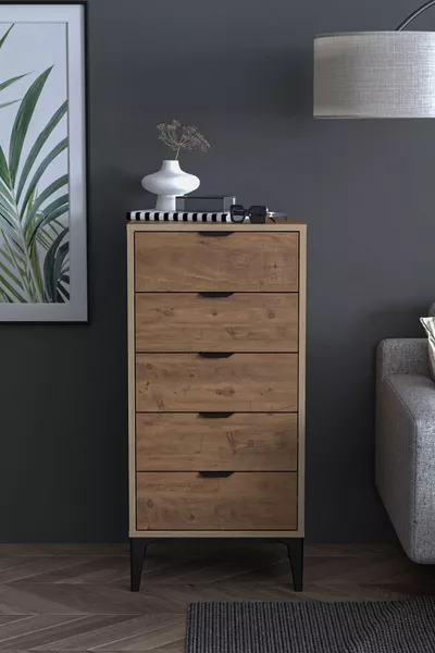 خزانة أردن بخمسة أدراج، خزانة للملابس