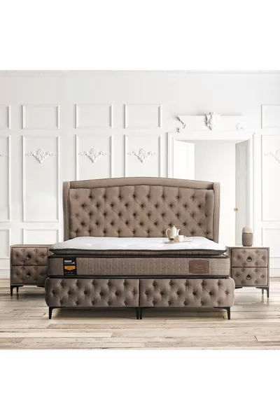 QUEEN Bazaar Headboard Bed Set