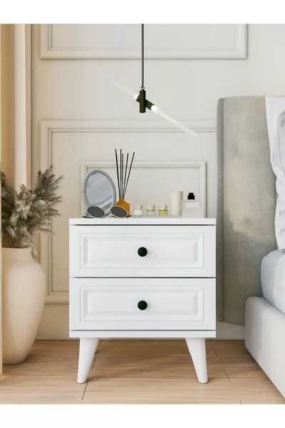 Нощно шкафче с ярко бяло чекмедже, провинциален стил, за спалня