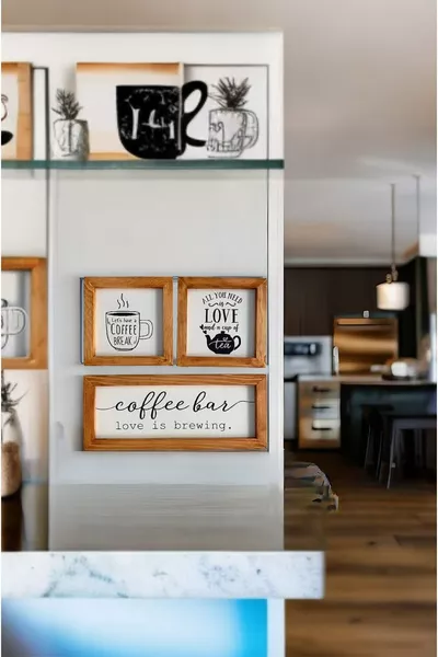 Keuken, Thee- en Koffiehoek, Set van schilderijen met houten lijst