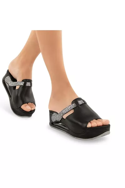 صندل نسائي بنعل ليبرا إيرماكس