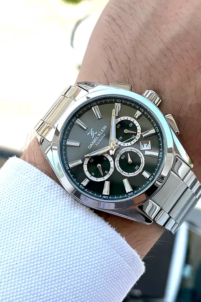 ساعة يد رجالية أصلية حصرية بضمان  شهراً بسوار فضي وقرص أخضر مع سوار هدية