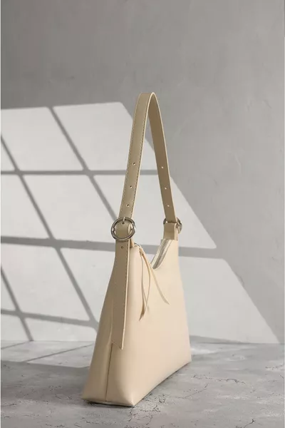 حقيبة نسائية كريمية لليد والكتف