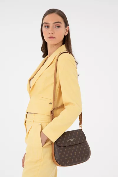 حقيبة كروس بودي نسائية كافيه من مونوغرام 