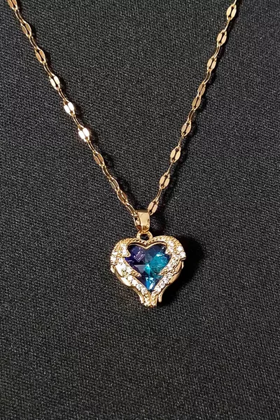Collier pour femme en acier inoxydable avec pierre zircon dorée et pendentif cœur bleu