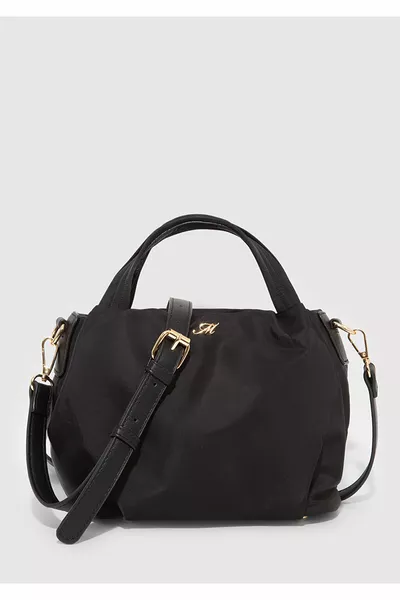 حقيبة سوداء متقاطعة 