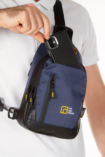 حقيبة كتف عابرة للجنسين، حقيبة صدر، حقيبة جسد