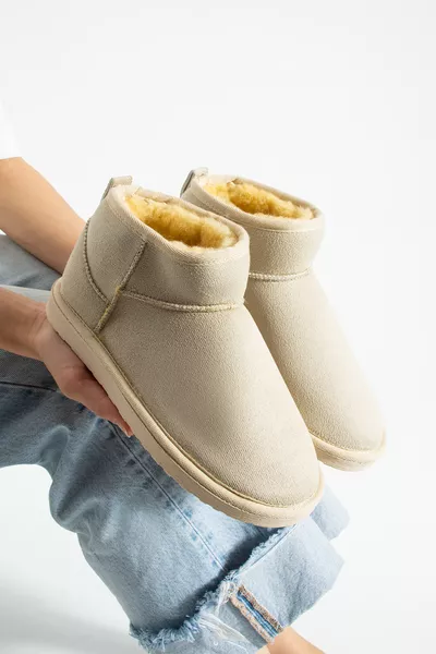 Бебешки обувки ботуши с подплата от кожа (поради дебелата подплата вземете с един номер по-голям)