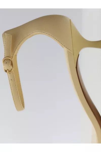 صندل بكعب مع أربطة