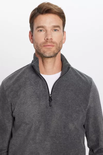 Унисекс стандартного кроя флисовый свитшот антрацитового цвета с стойкостью к катышкам, холодозащитный, с лодочкой-воротником