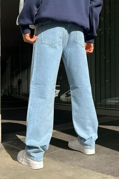 Basic Ice Blue Baggy Jeans