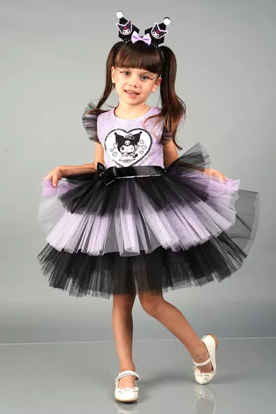 فستان سهرة لحفلة عيد ميلاد كورومي بالتاج