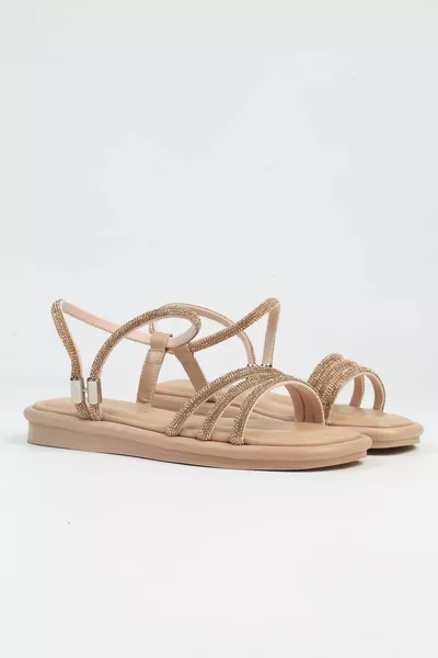 ® |  Бежевые-женские босоножки с камнем