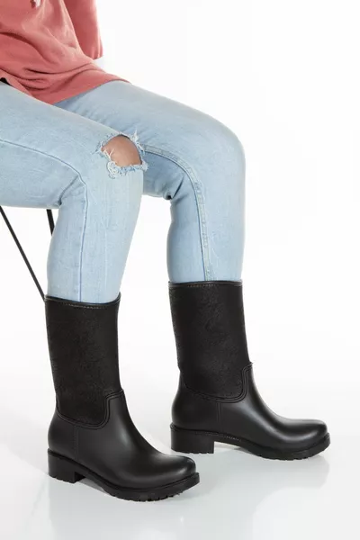 Tumbled Patterned Black Calf Non-Selective Waterproof Comfortable Wearing Rain 