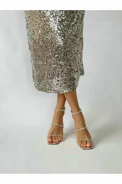 Transparante steen gedetailleerde stompe neus sandalen (met reserve stenen)