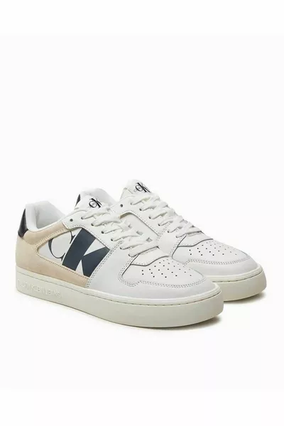 حذاء رياضي كلاسيكي بشعار منخفض الرأس