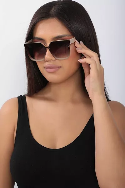 الموسم الجديد على نطاق واسع الذهب مفصلة نظارات نسائية بيضاء فاخرة