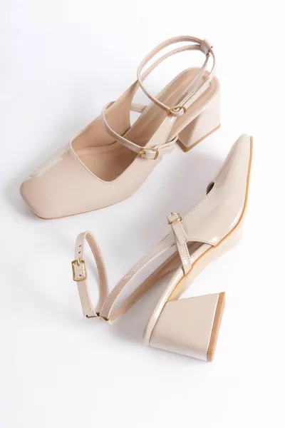 Mulia Ten Patent Leather Mary Jane Thick Heels Ankle Strap Shoes