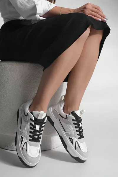 نسائي حذاء رياضي سميك وحيد بترو أسود