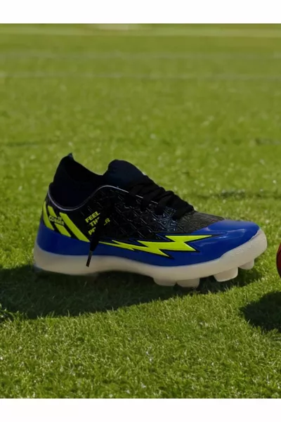 أحذية كرة القدم أحذية كرة القدم ASTROTURF مع الجوارب