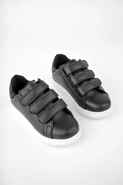 Zwarte kinderschoenen met klittenband