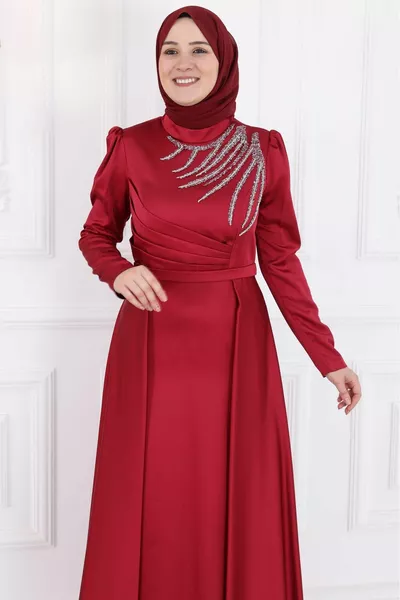 Berceste Abendkleider aus Satin Burgund