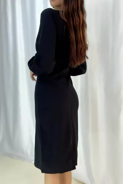 Robe à col croisé à manches longues en tissu crêpe noir