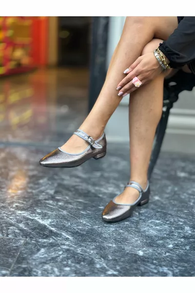 Women's Casual Oval Toe Single Band Platinum Ballet Flats Candy