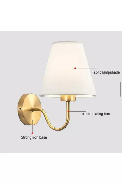Moderne Design Wandlamp Verouderd Gouden Behuizing Crème Lampenkap Werkt Op Elektriciteit