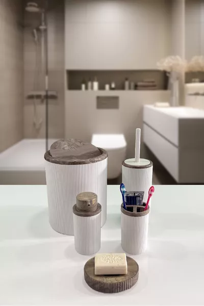 Комплект за баня от 5 части Auaro, кръгъл, кафяв с бели ивици, акрилен десен