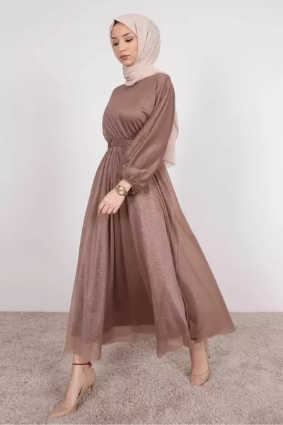 Abito da sera Hijab salmone con cintura argentata