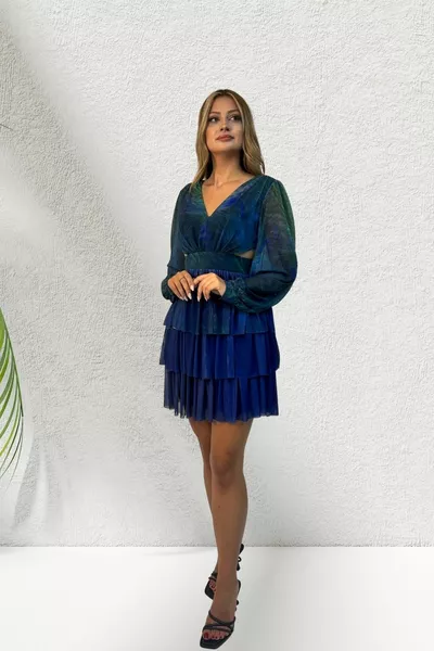 Marineblaues kurzes Abendkleid mit Tüllmuster und Rüschen