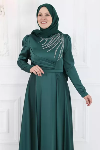 Berceste الساتان مساء اللباس الزمرد