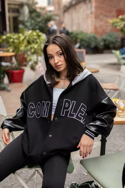 Veste universitaire complexe oversize