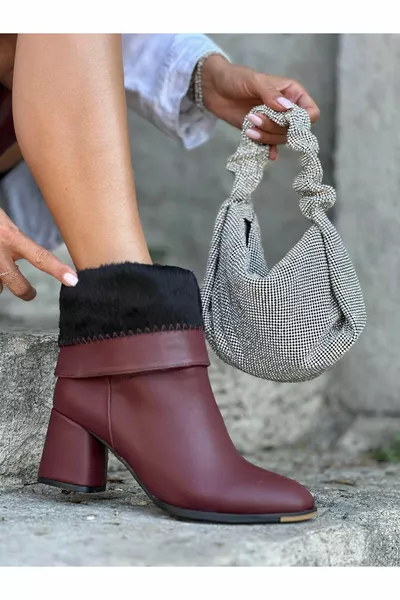 مايرا بوتس بورجوندي