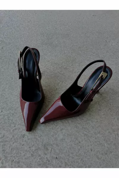 Mi Luz Lisa Talon doré Talons en cuir verni détaillés