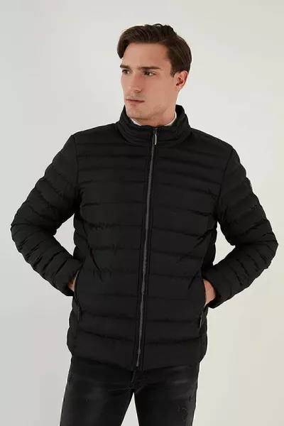 سترة رجالية منفوخة بقصة نحيفة بياقة عالية وسحّاب وجيوب 