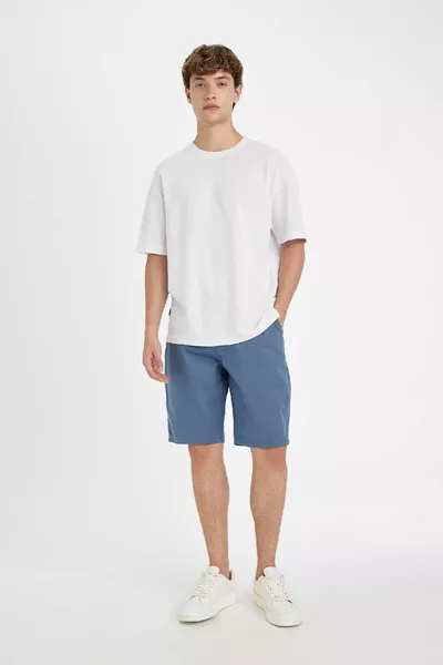 Bermuda en gabardine  % coton, coupe régulière, jambes droites sm